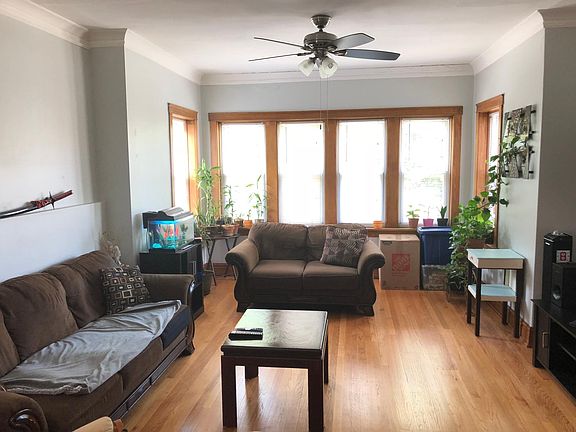 2nd image of 1931 Gunderson Ave #2