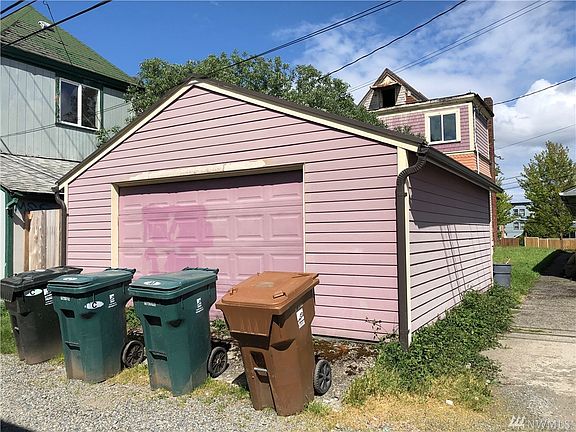3rd image of 604 S Sheridan Ave