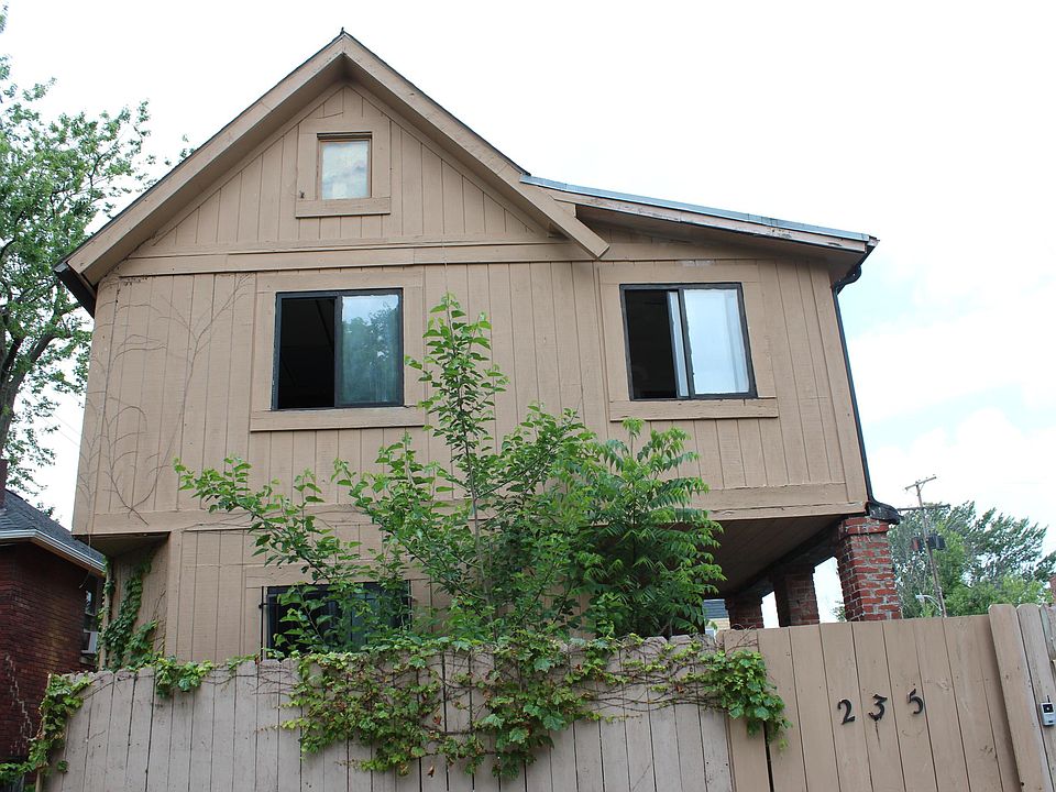 1st image of 235 Sherman Ave