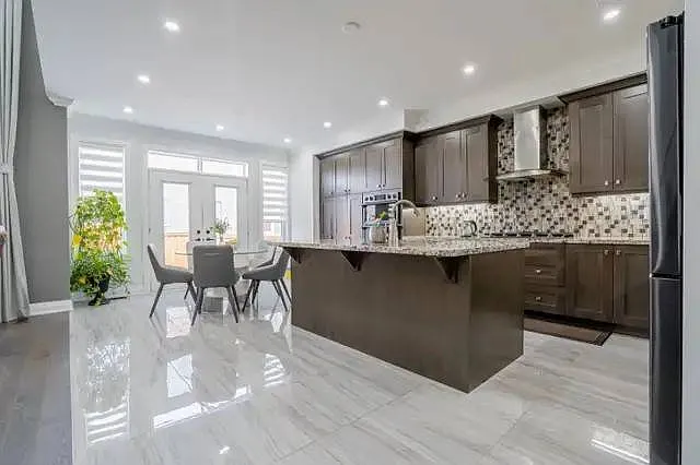 79 Elderslie Cres #0 photo 1