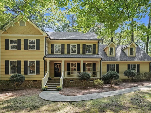 9701 Kingsford Dr, Cary, NC 27518