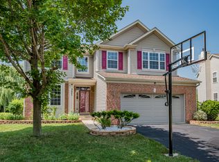 2685 Buckland Dr, Aurora, IL 60503