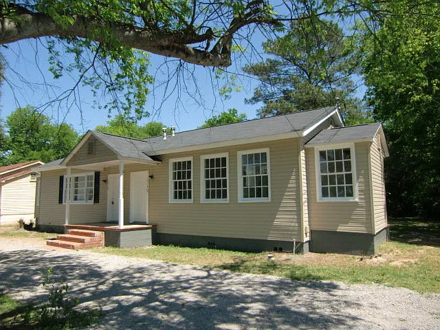 1914 1/2 Kratha Dr — Photo 6