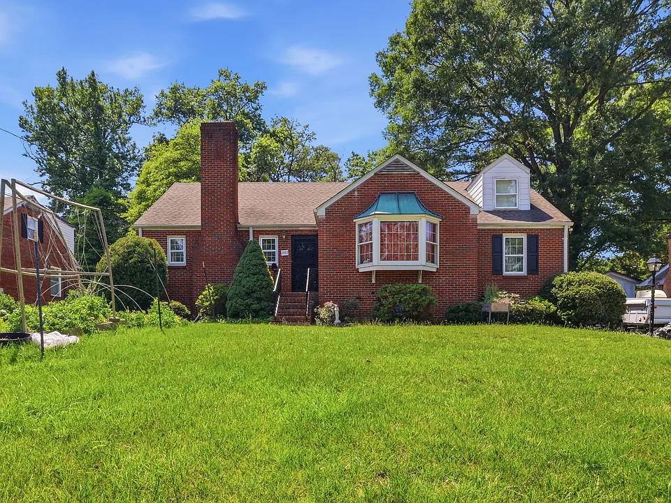 7322 Edmonston Rd
