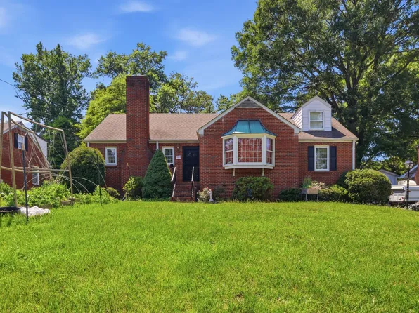 7322 Edmonston Rd, College Park, MD 20740