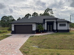 1807 W 11th St, Lehigh Acres, FL 33972