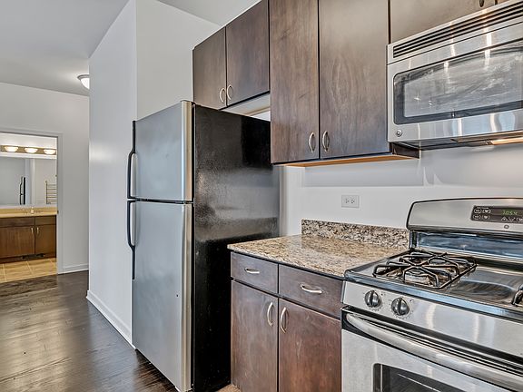 3rd image of 757 N Orleans St #1601