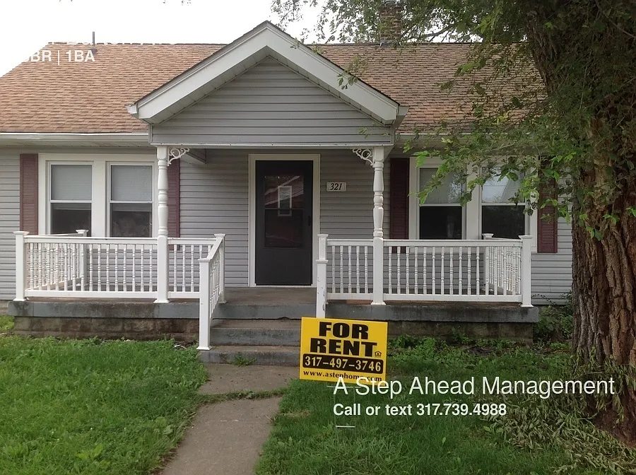 321 Barton Ave photo 1