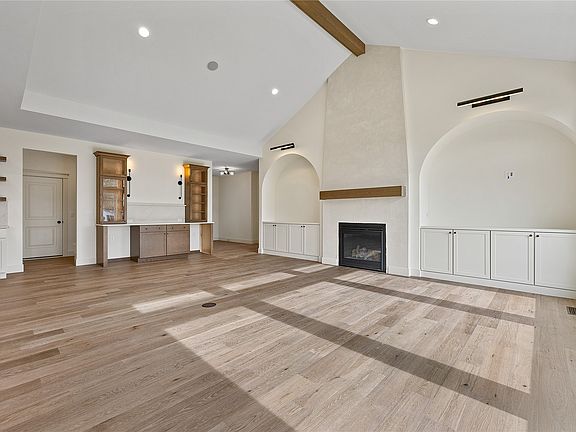 4th image of 2574 Royal Oak Ridge Rd