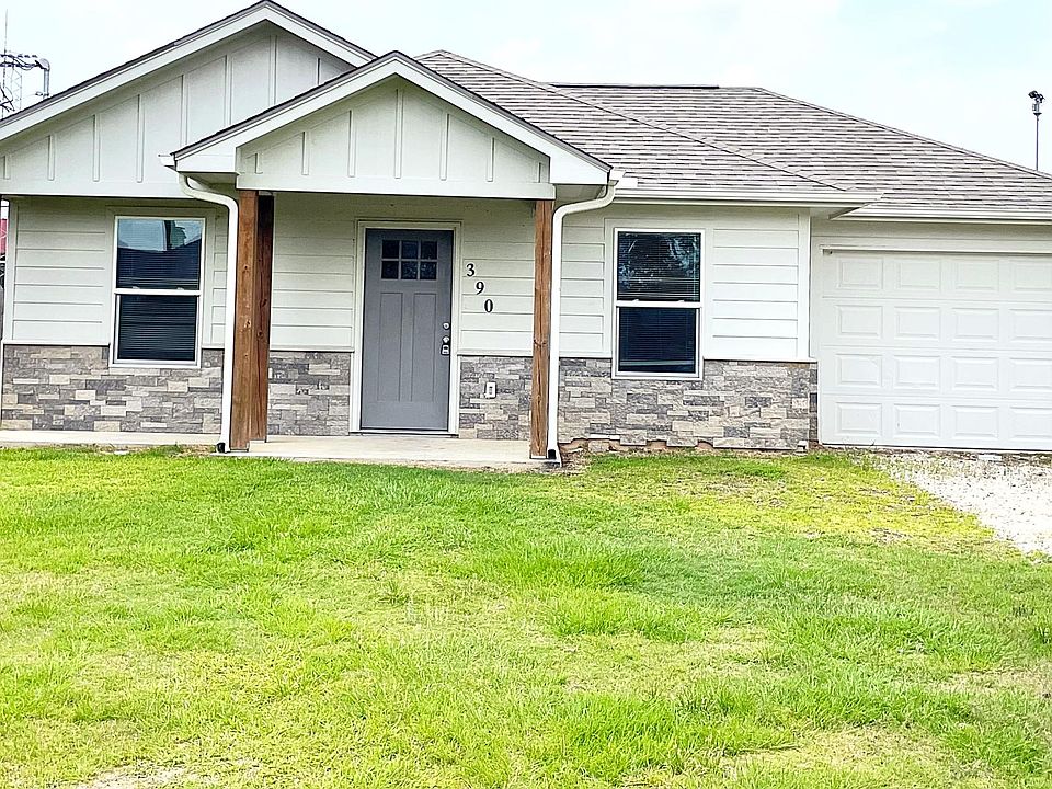 1st image of 390 Bower Dr