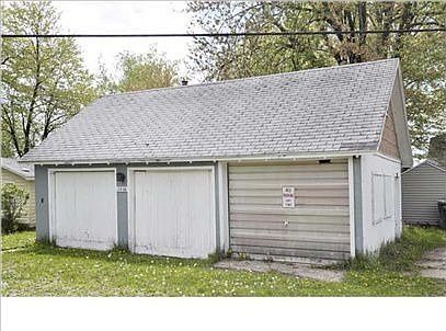 3rd image of 3865 Kehoe Dr NE