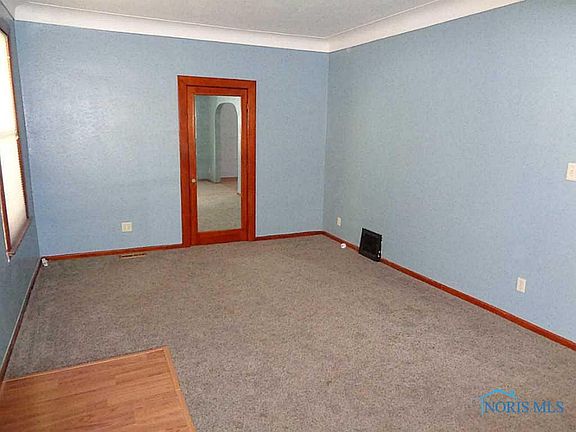 3rd image of 128 Bergin St