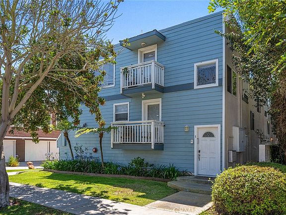 3rd image of 669 W 40th St APT 2