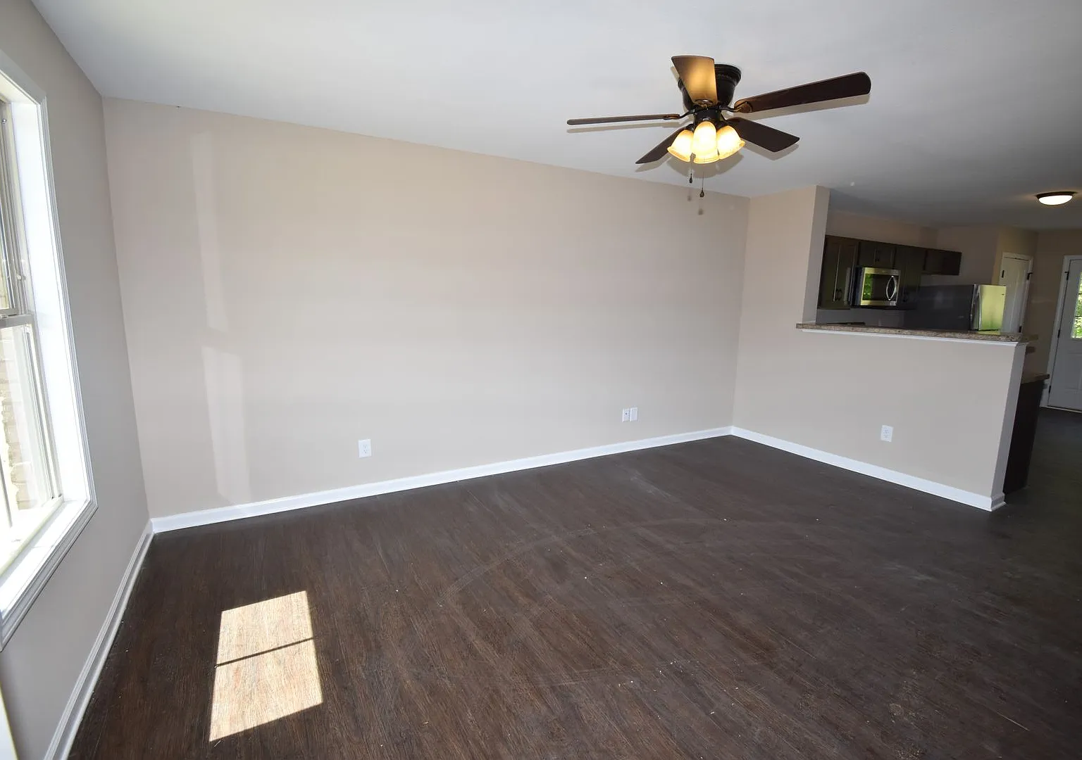 Smithson Ln - 247 (x7) — Photo 2