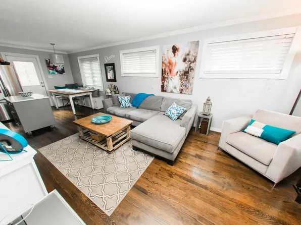 6728 Kenyon Dr, Alexandria, VA 22307