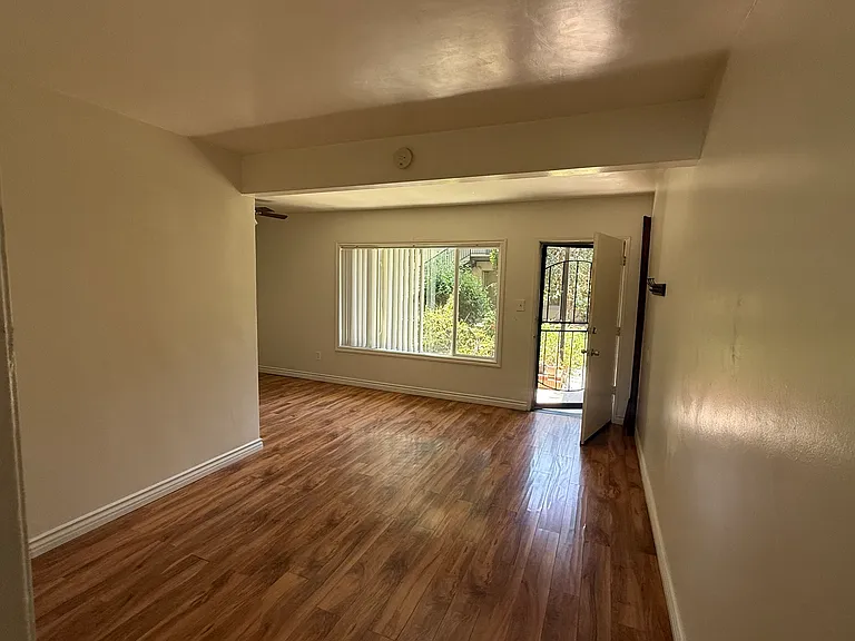 141 N Lewis St #2 — Photo 6