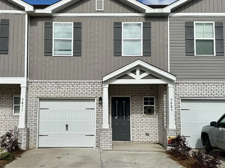 5889 Tyndall Pl — Photo 1