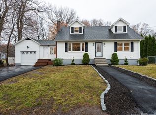 33 Alta Ave, Dracut, MA 01826