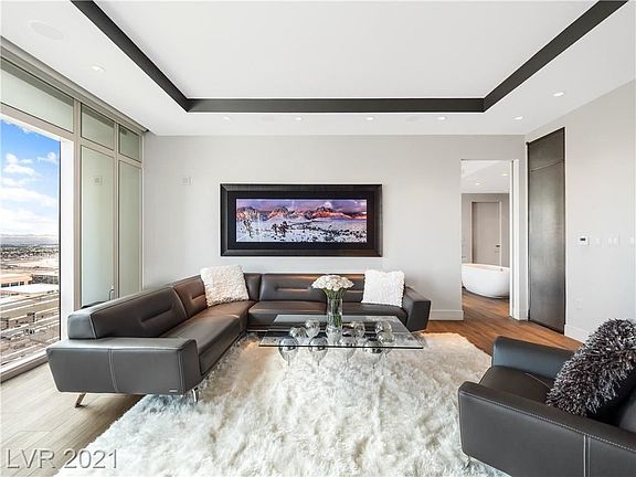 5th image of 3750 Las Vegas Blvd S