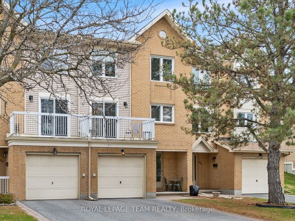 43 B Fable St, Ottawa, ON K2J 3K4
