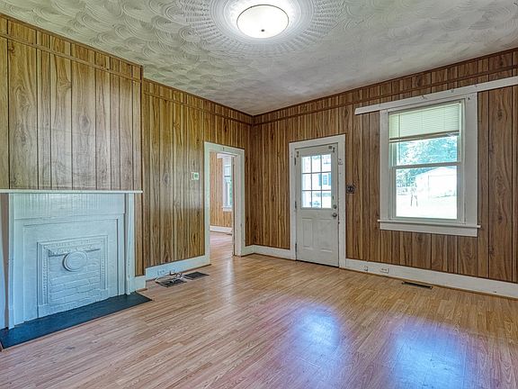 4th image of 8120 2nd St