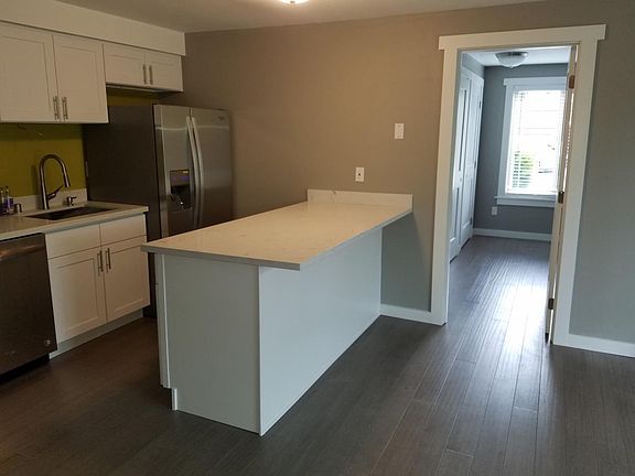 2nd image of 11112 NE 68th St APT 311