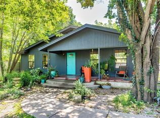 6613 Hergotz Ln, Austin, TX 78742