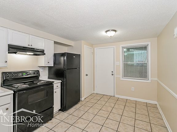 5th image of 4994 Simsbury Dr