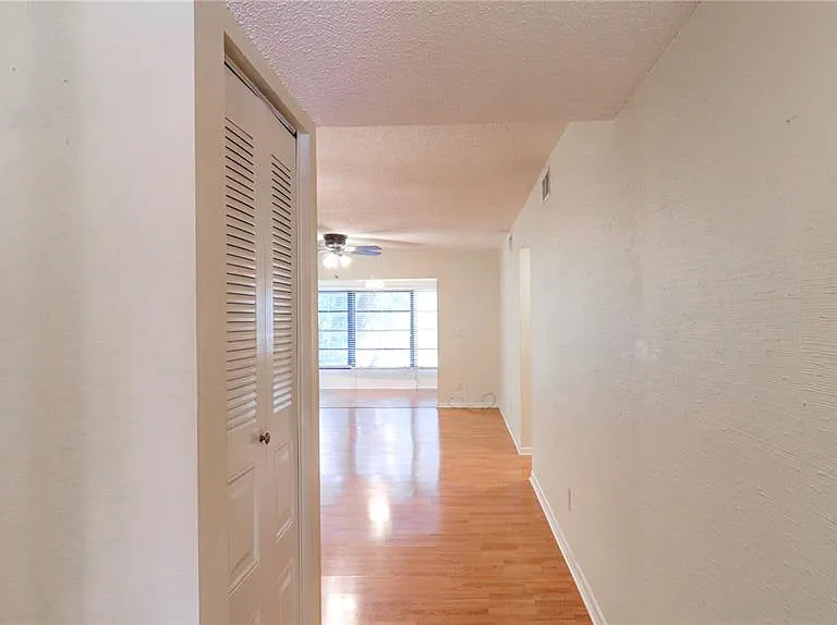 3399 Mermoor Dr #207 — Photo 33