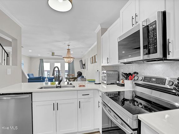 5th image of 790 New River Inlet Road Unit 319b
