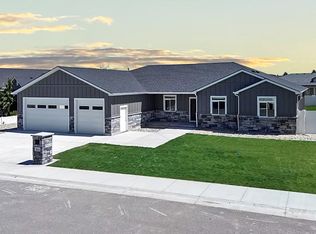 810 Snake River Dr, Heyburn, ID 83336
