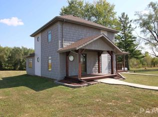 1306 Bridgeport Rd, Maquon, IL 61458