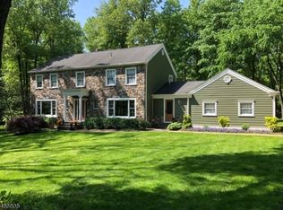 8 Stacy Ln, Bernards Twp., NJ 07920