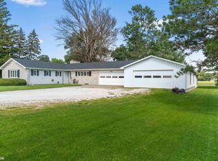 418 Wapello St N, Mediapolis, IA 52637