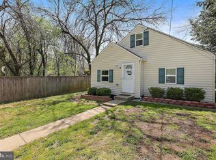 215 Sycamore Rd, Baltimore, MD 21226