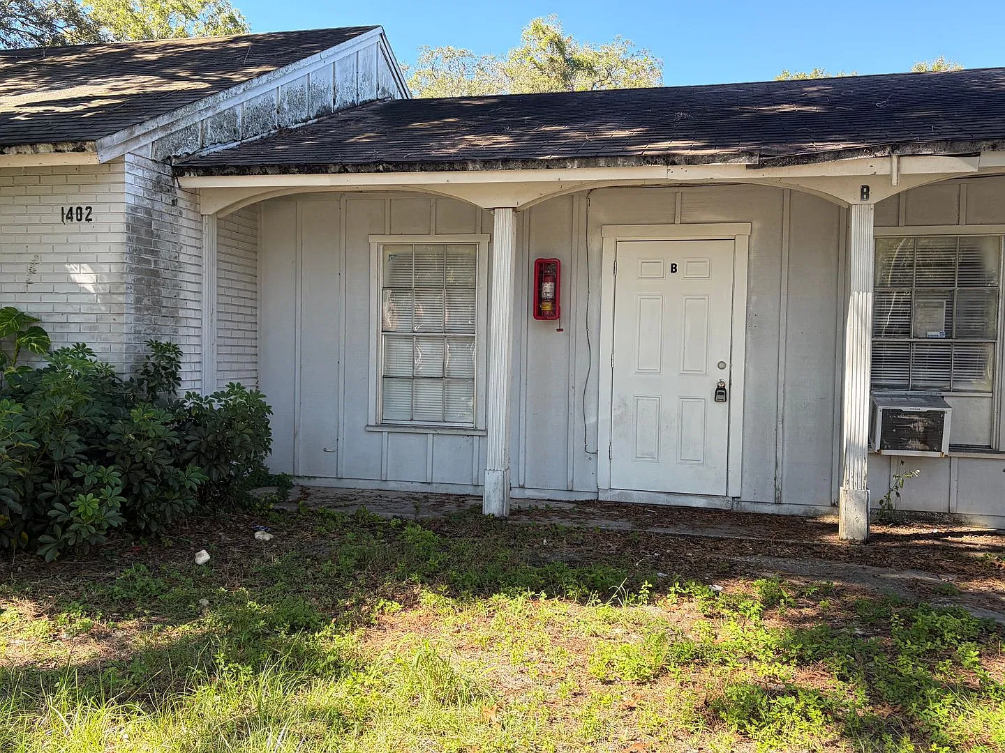 1402 College Park — Photo 3
