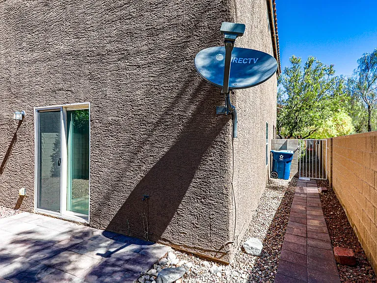 8257 Vanity Fair Ln — Photo 8