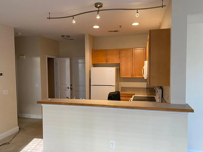 1308 Kenilworth Ave #420 — Photo 10
