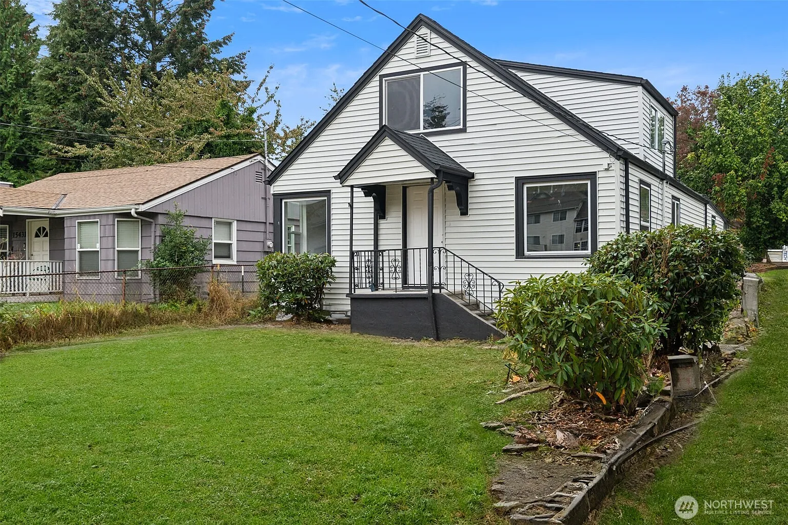 15421 10th Avenue SW photo 1
