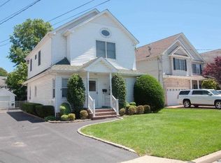 44 Maeder Ave, Merrick, NY 11566