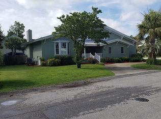 203 Teakwood Dr, Carolina Beach, NC 28428