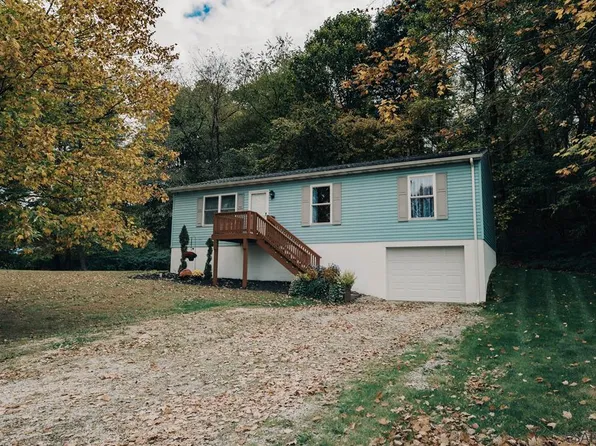 535 Washington St, Seward, PA 15954