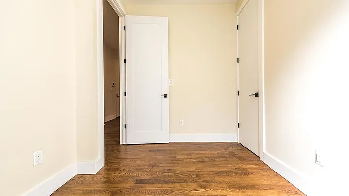 Rented by Nooklyn NYC LLC | media 21