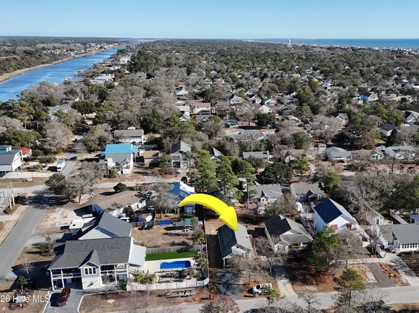 166 NE 5th Street, Oak Island, NC 28465