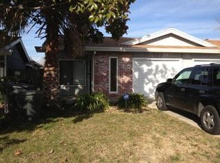 1015 Clinton Rd, Sacramento, CA 95825