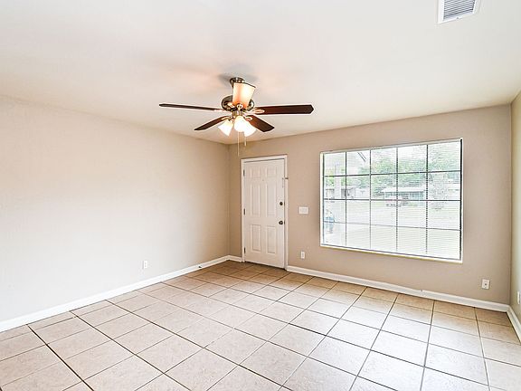 3rd image of 2020 Beaux Dr