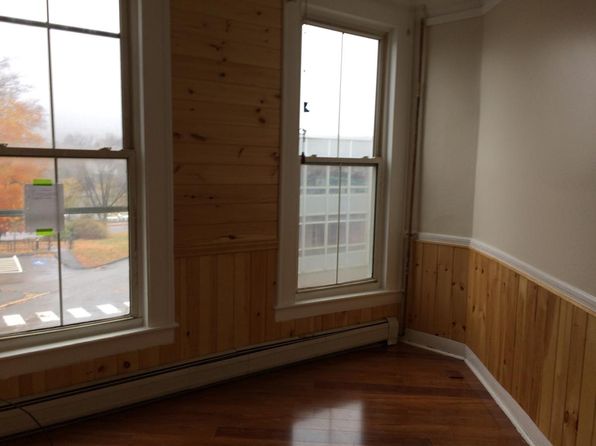 327 Main St APT 2, Calais, ME 04619