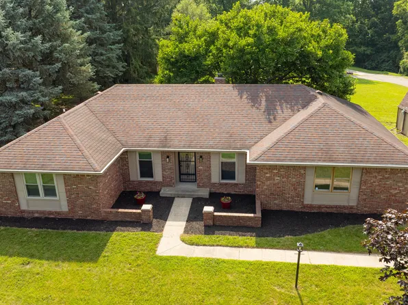 71 E Wildwood Dr, Springport, IN 47386