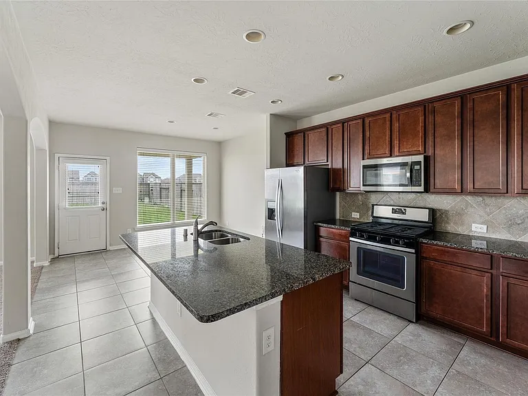 8014 Oxbow Manor Ln — Photo 8
