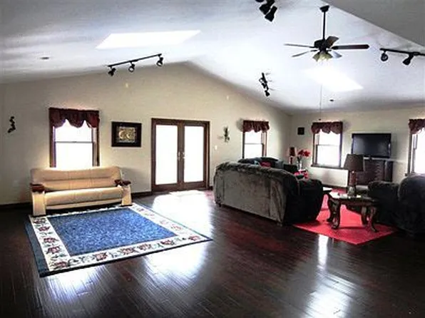 239 Petkewec Rd, Cooperstown, NY 13326